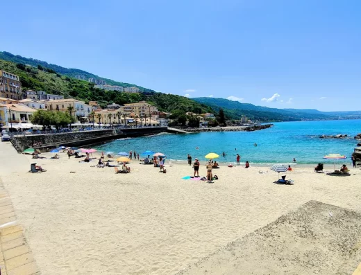 veduata della spiaggia della marina di pizzo