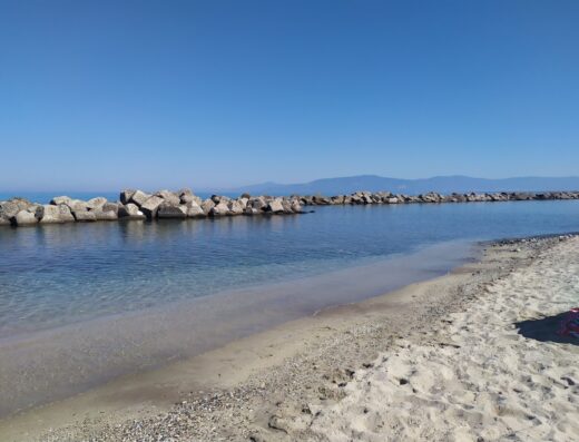 Station Land Pizzo beach